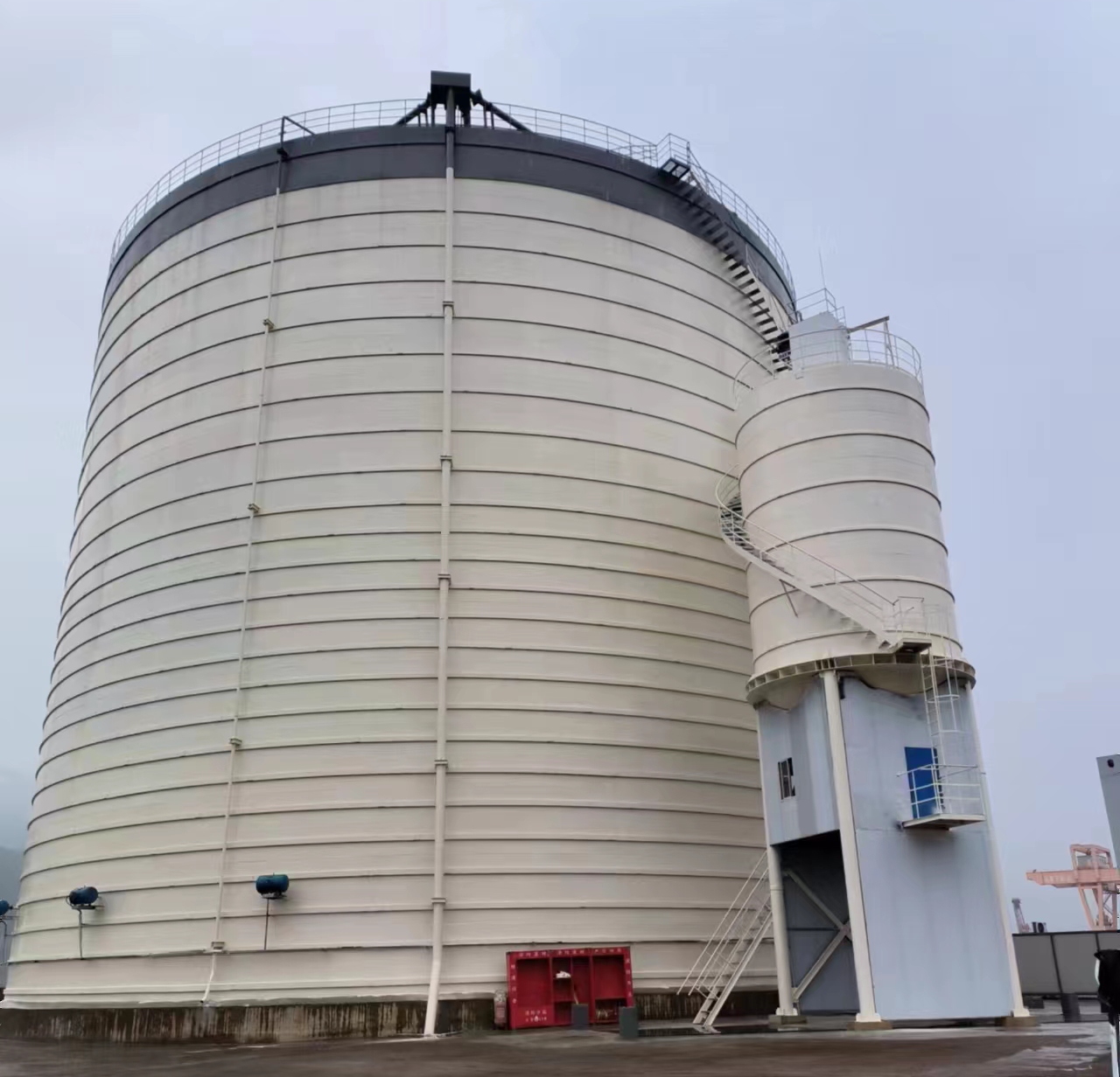 临渭10万吨水泥钢板库